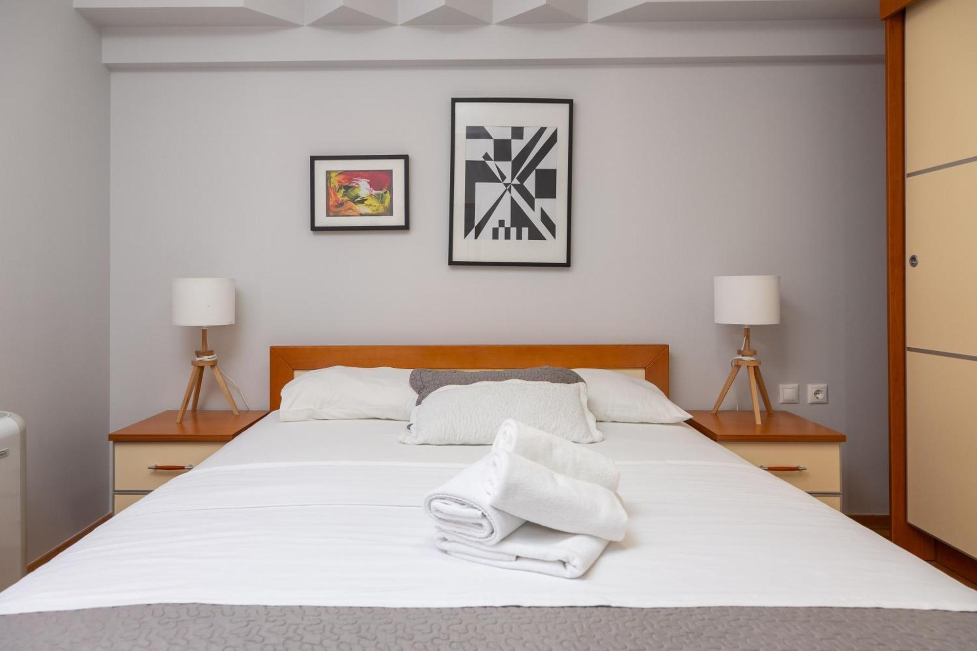 Brkic Apartments With Private Parking Makarska Esterno foto