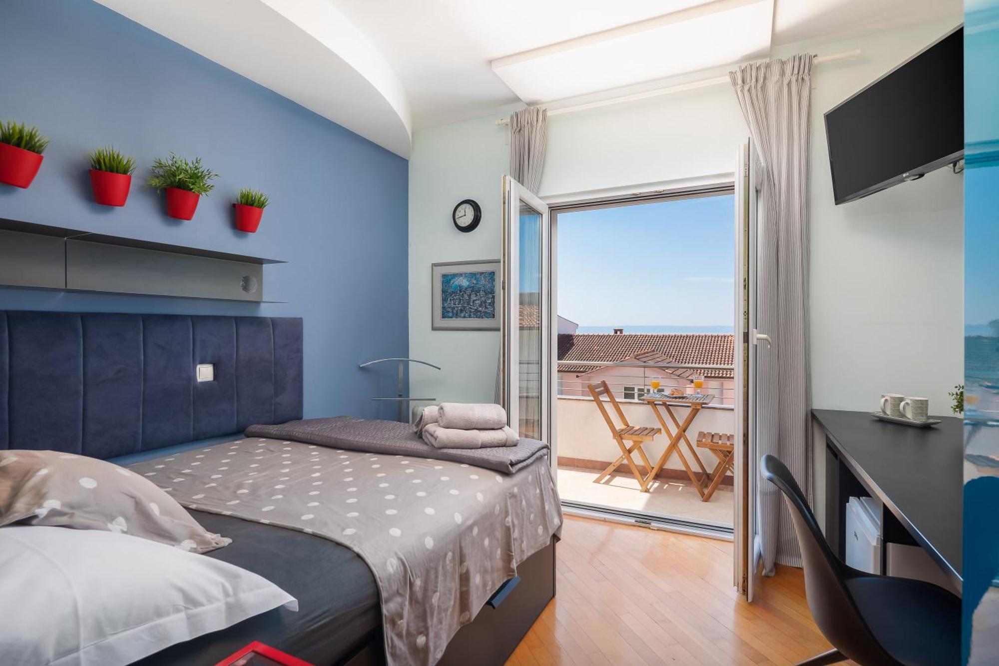 Brkic Apartments With Private Parking Makarska Esterno foto