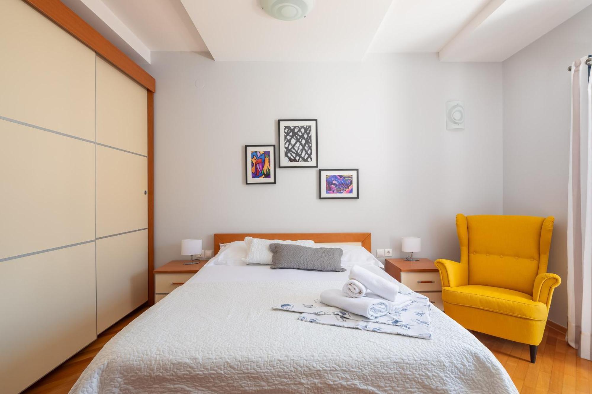 Brkic Apartments With Private Parking Makarska Esterno foto