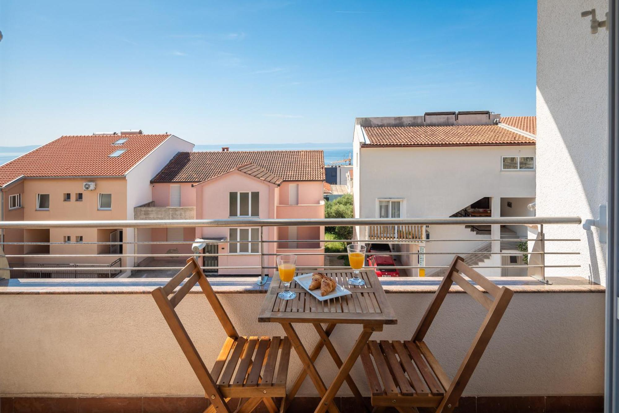 Brkic Apartments With Private Parking Makarska Camera foto